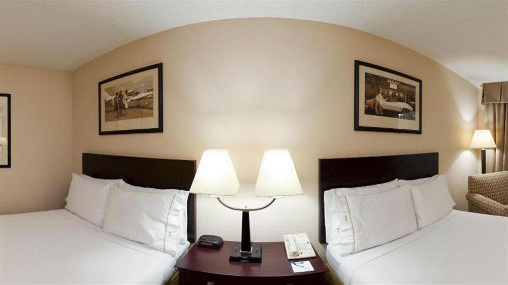 Holiday Inn Express Little Rock-Airport By Ihg Bagian luar foto
