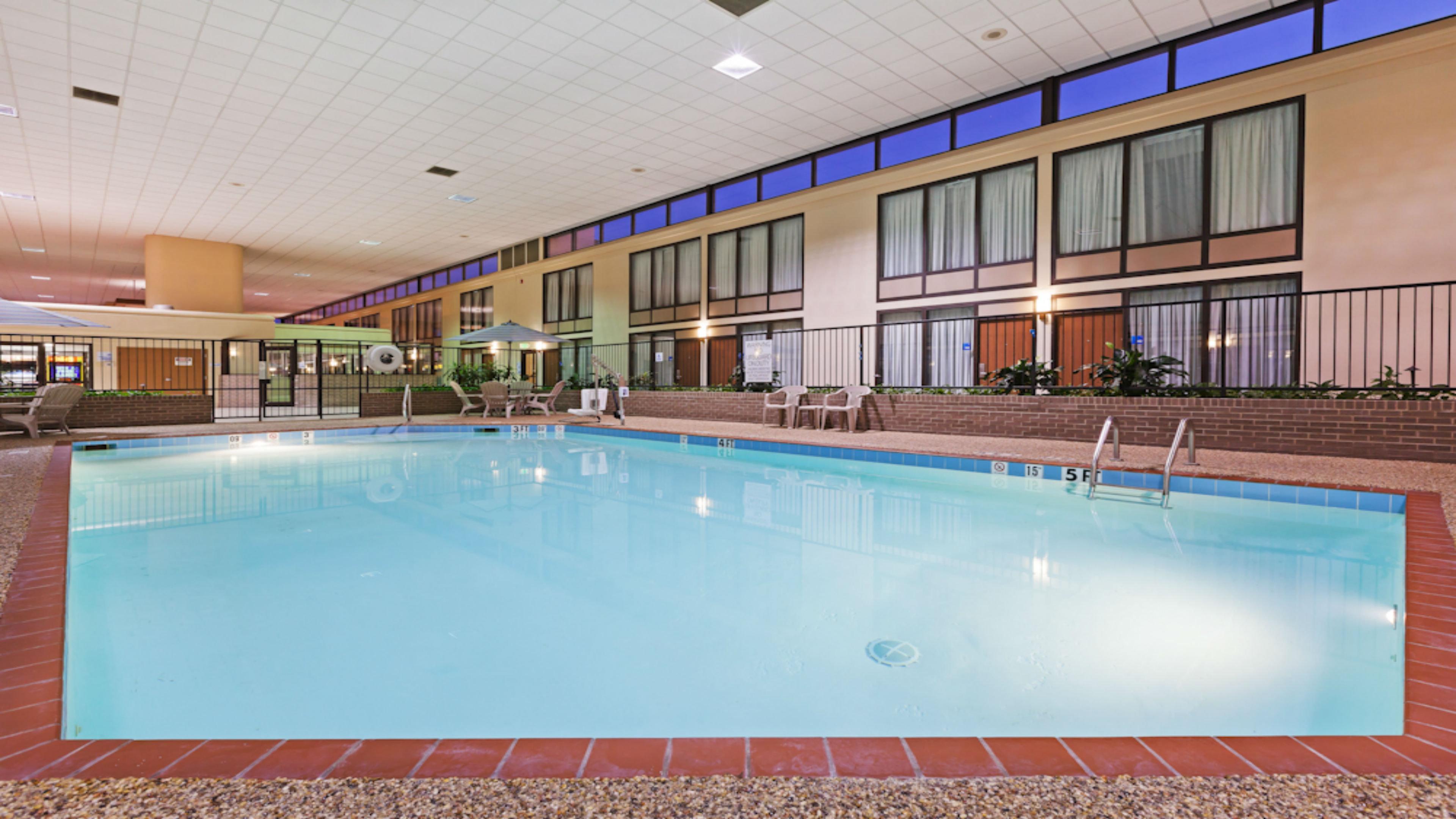 Holiday Inn Express Little Rock-Airport By Ihg Bagian luar foto