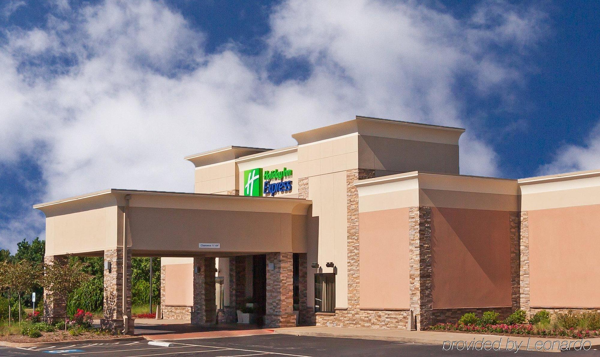 Holiday Inn Express Little Rock-Airport By Ihg Bagian luar foto